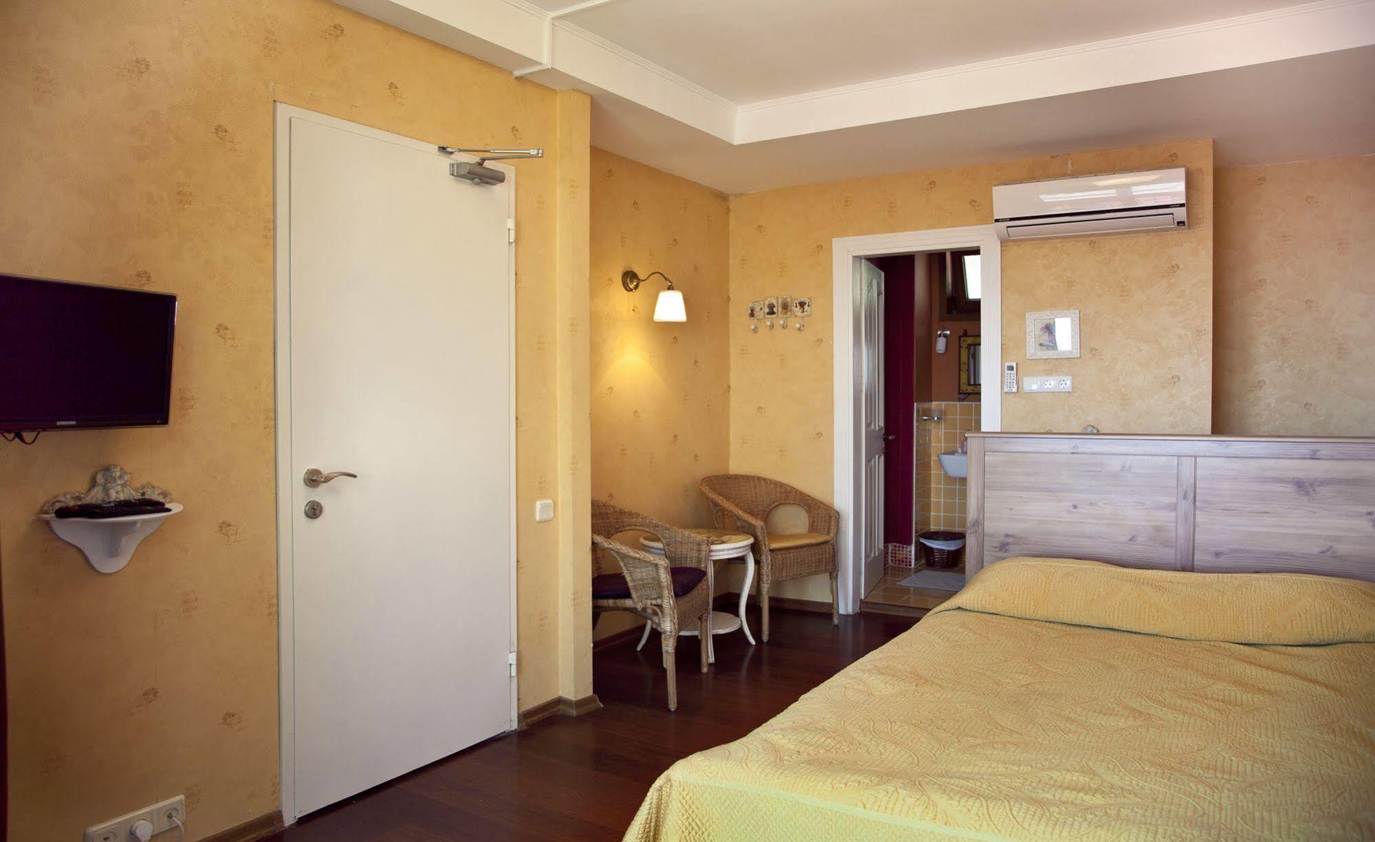 L'Isola Guesthouse (Adults Only) Heybeliada Exterior photo